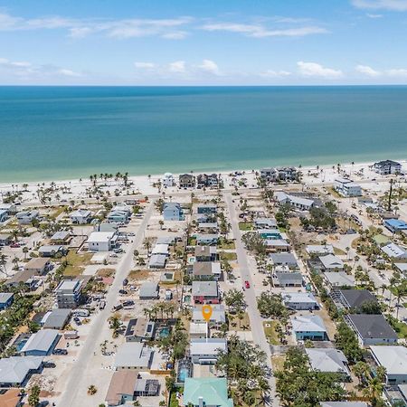 140 Barefoot Bungalow: 4Br/2Ba W/ Heated Pool! Fort Myers Beach Exterior foto